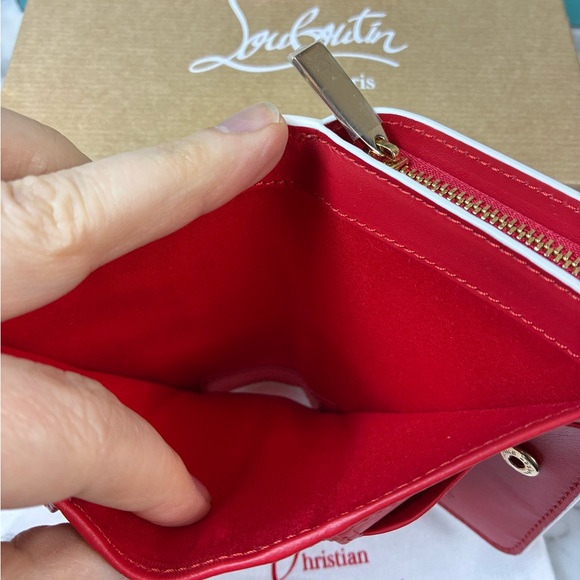 Christian Louboutin Shun Sudo Button Flower Blossoms Compact Wallet RARE NWT - Picture 11 of 13